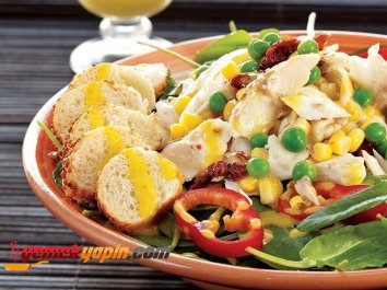 Levrekli Kuzukulağı Salatası