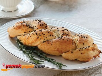 BOL PEYNİRLİ ÖRGÜ BÖREK