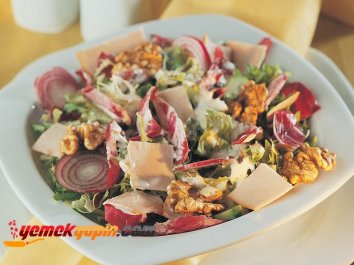 Akdeniz Esintisi Renkli Salata