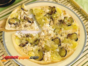 TAVUKLU PİZZA