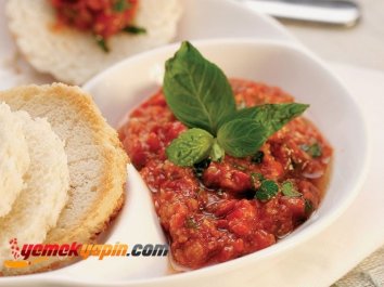 Taze Biberli Muhammara