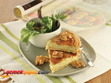 CEVİZLİ VE KIZARMIŞ SARIMSAK SOSLU ROKFORLU TART
