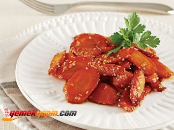 SOYA SOSLU VE SUSAMLI HAVUÇ SOTE