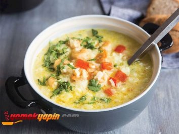 Thai Usulü Karides Çorbası
