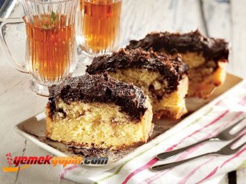 Çikolatalı Ve Fındık Kremalı Kek