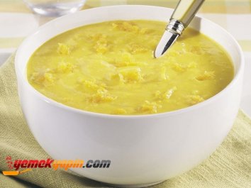 Safranlı Balkabağı Çorbası