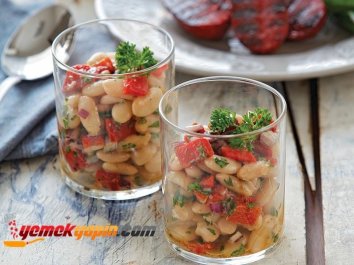 Ballı Kuru Fasulye Salatası