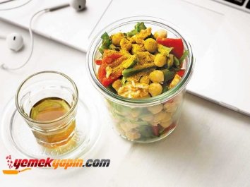 KAVANOZDA SALATA