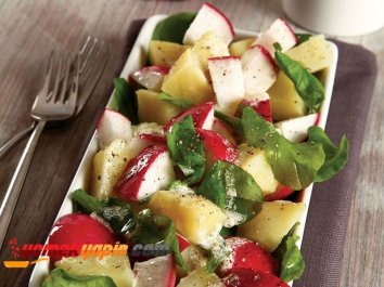 Turplu Ve Patatesli Salata