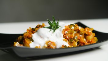 Yoğurtlu Pırasa Kavurması