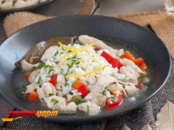 Pirinçli Tavuk Çorbası