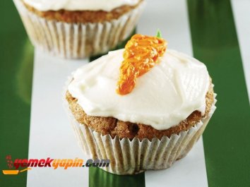 PEYNİR KREMALI HAVUÇLU CUPCAKE