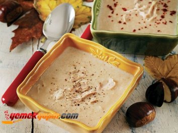 Tavuk Etli Kestane Çorbası