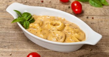 Sevilen İtalyan lezzeti tortellini in brodo nasıl yapılır?