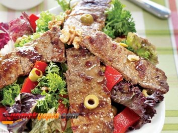 Izgara Biftekli Soya Soslu Salata