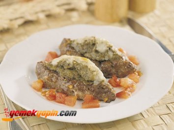 Patlıcanlı Mekik Köfte