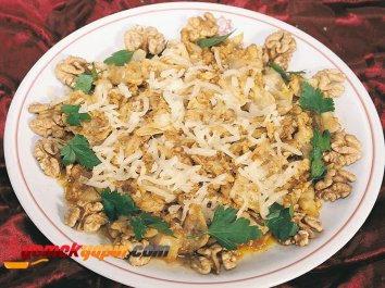 PATATESLİ VE SUCUKLU MANTI