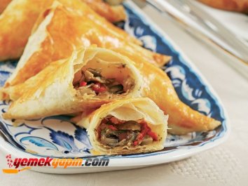 MANTARLI MUSKA BÖREĞİ