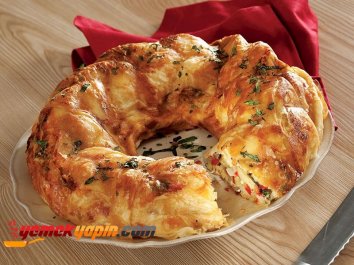 PATLICANLI VE KIYMALI SİMİT BÖREK