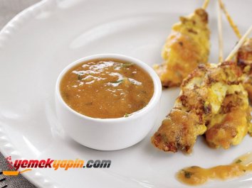 ŞEFTALİ DİP SOSLU SATAY TAVUK