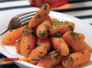 Fas Usulü Havuç Salatası