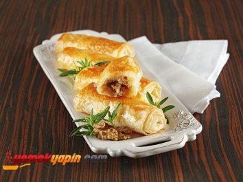 KEÇİ PEYNİRLİ VE CEVİZLİ BÖREK