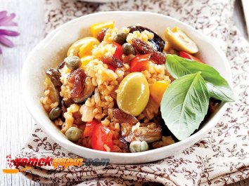 BİBERLİ, PATLICANLI BULGUR PİLAVI
