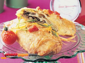 SODALI MERCİMEK BÖREĞİ