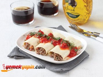 DOMATES SOSLU SARMA LAZANYA
