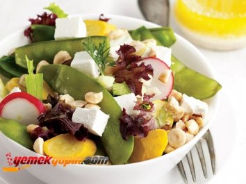 SULTANİ BEZELYELİ SALATA