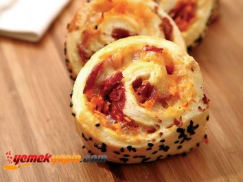 KATMERLİ BÖREK