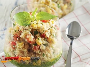 Pestolu Kinoa Salata