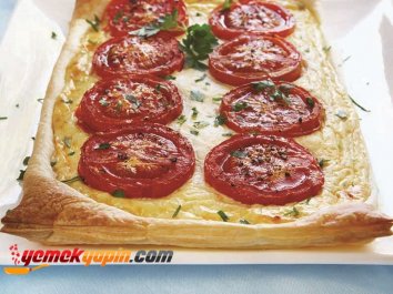 Peynirli Ve Domatesli Tart