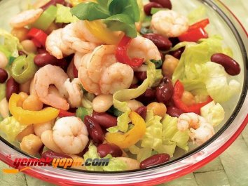 Karidesli Bakliyat Salatası