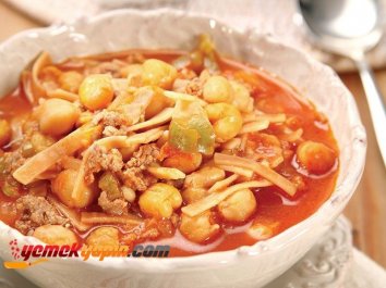 Hamurlu Çorba