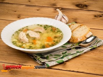 Tavuk Suyu Çorbası