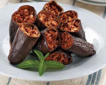 https://yemekyapin.com/kuru-dolma/