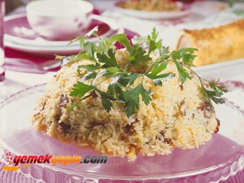 MANTARLI VE PASTIRMALI PİLAV