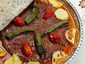 Hatay Usulü Tepsi Kebabı