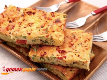PATATESLİ VE SEBZELİ BÖREK