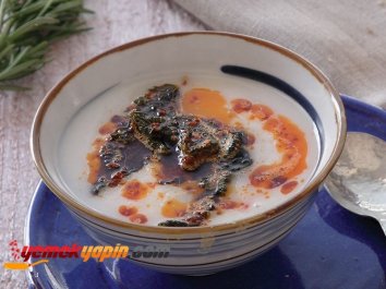 Sebzeli Ve Isırgan Otlu Buğday Çorbası