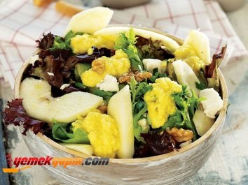 Elmalı ve Peynirli Salata