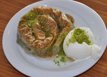 Meşhur Konya sac arası tatlısı nasıl yapılır?