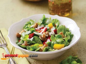Mantarlı Semizotu Salatası