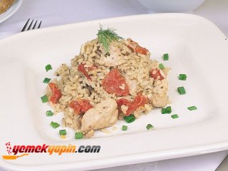 Tavuklu Şark Pilavı