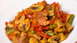 Mantarlı Tavuk Sote