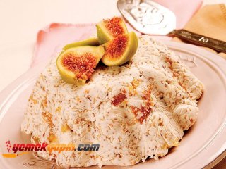 BEYAZ ÇİKOLATALI İNCİRLİ SOĞUK PASTA
