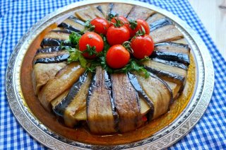Patlıcan Örtülü Pilav