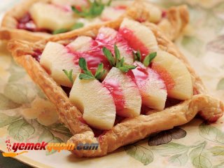 MİLFÖYLÜ ANANAS SEPETİ