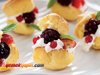 Meyveli Profiterol